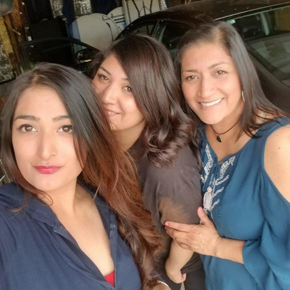 Meet your Posher, Marcella - Picture 1 of 1